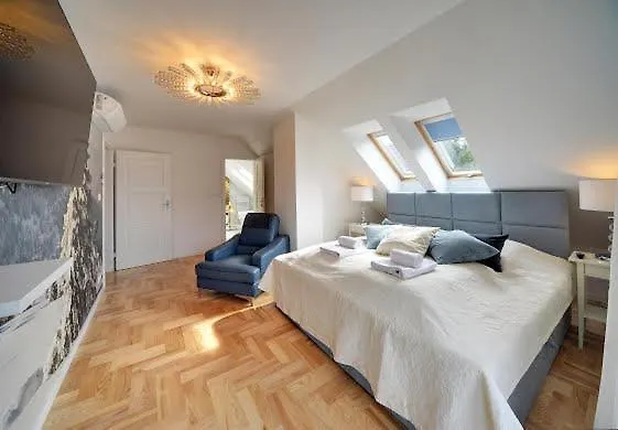 Trevilles Kasiowka - 13 Os Z 4 Sypialniami, 3 Lazienkami I Kominkiem Apartment *