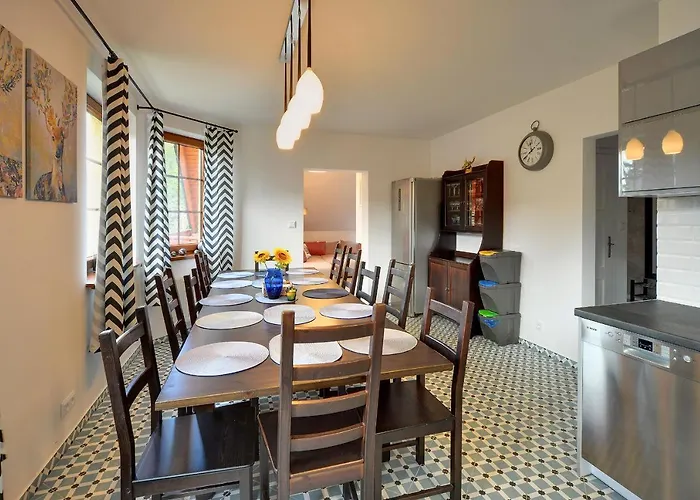 Trevilles Kasiowka - 13 Os Z 4 Sypialniami, 3 Lazienkami I Kominkiem * 斯克拉斯卡波伦巴