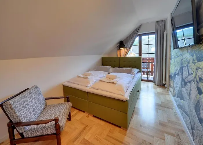 Trevilles Kasiowka - 13 Os Z 4 Sypialniami, 3 Lazienkami I Kominkiem 公寓